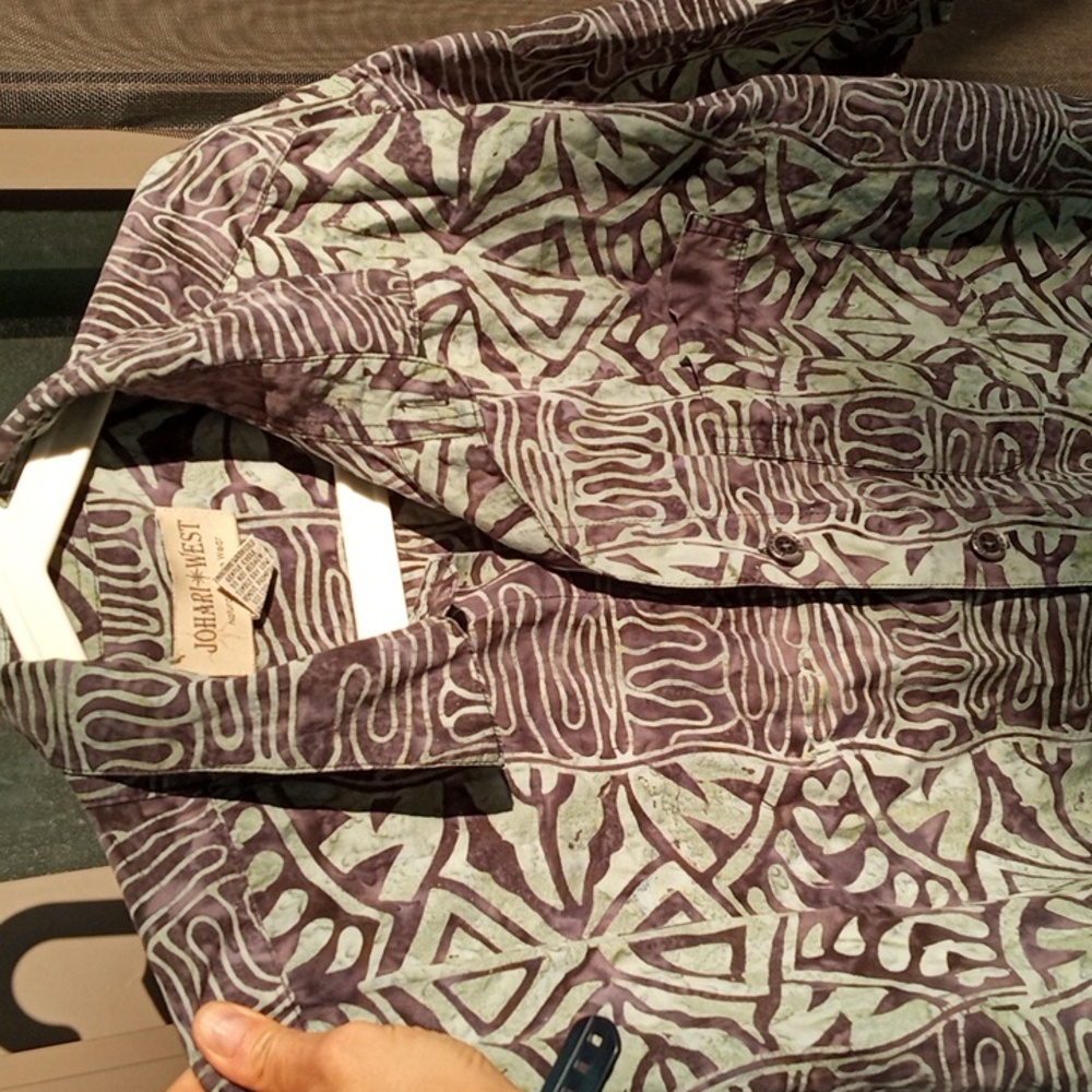 Mens Batik XL Button Down